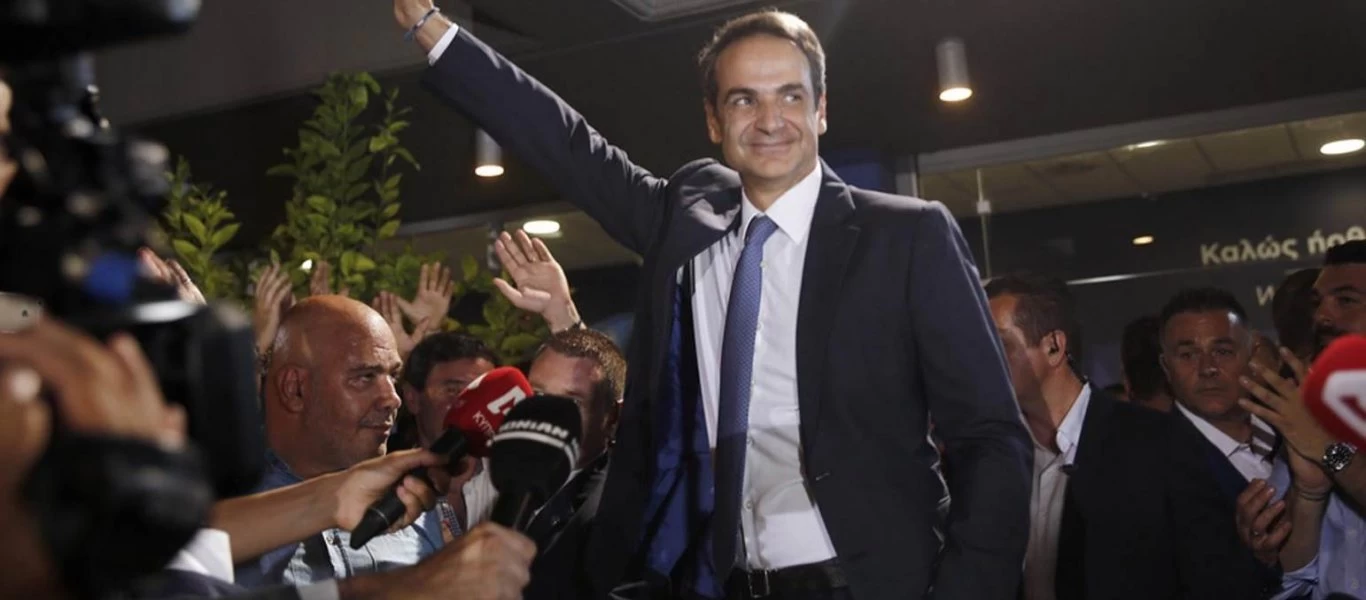 «Σταματήστε να γελοιοποιείστε - Εσείς ανοίξατε την οικονομία δίχως σχέδιο» - Η σαμαρική πτέρυγα «πυροβολεί» Μητσοτάκη